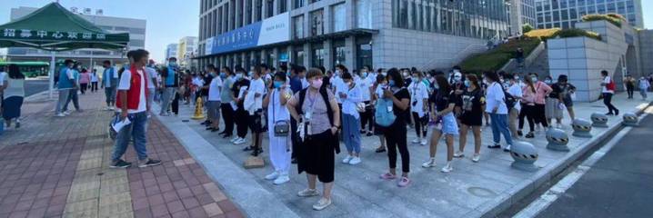 库克执掌十年 科技中介服务视角下，苹果与中国市场共生关系深化